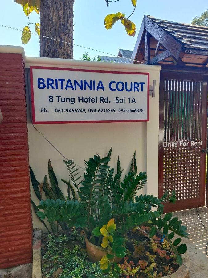 Pensión Britannia Court *