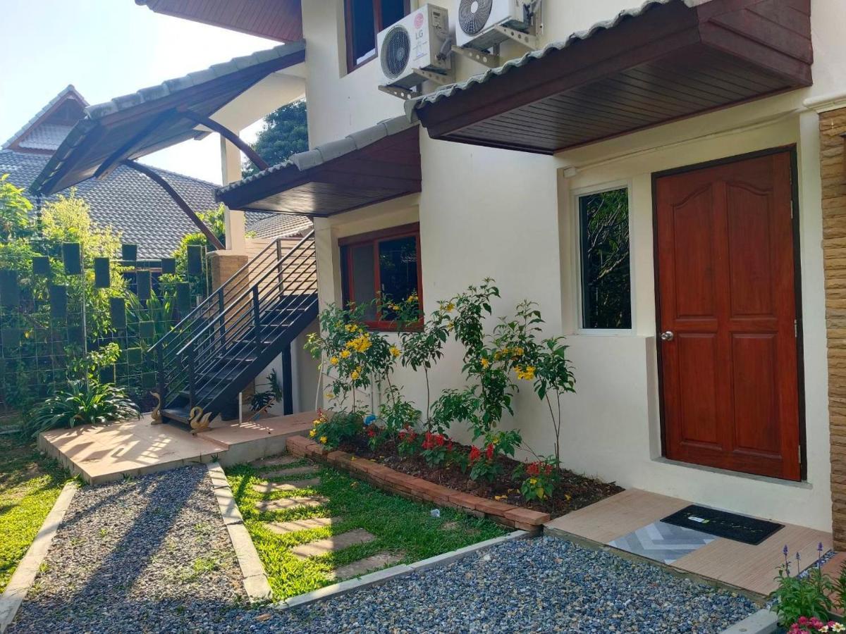Britannia Court Pensión Chiang Mai